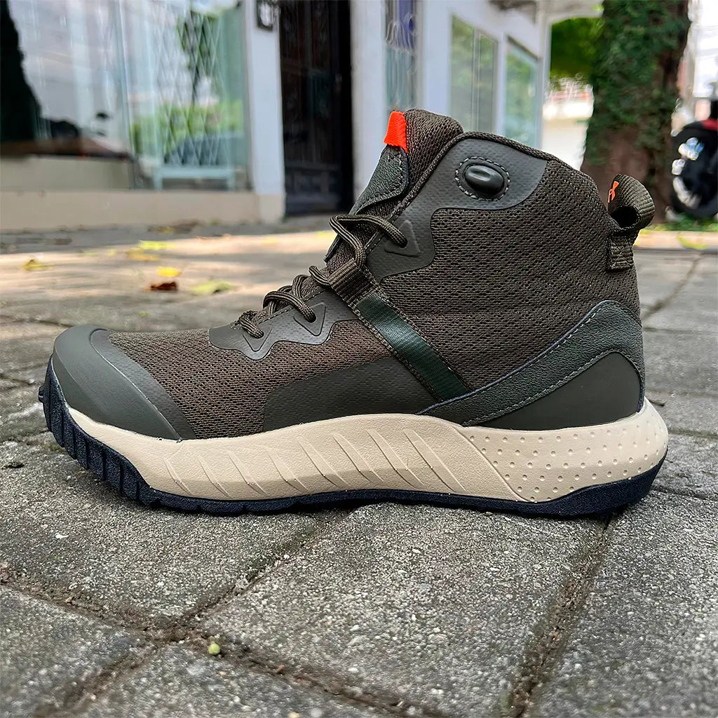 Bota Micro G Caña Media Verde Beige