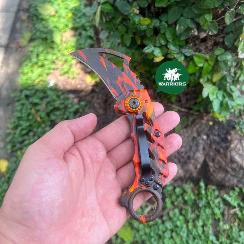 Navaja Karambit Official Llama