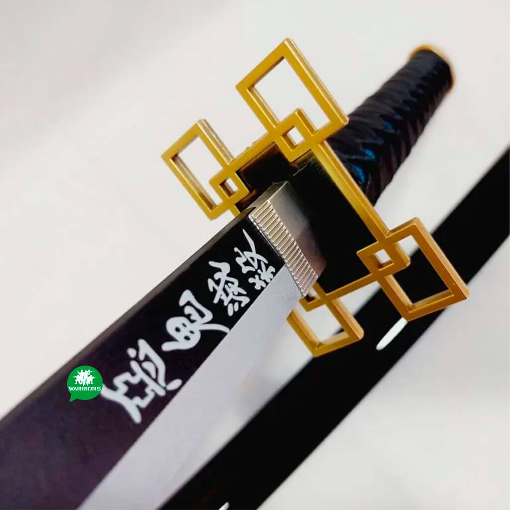 Katana corta negro azul Demon Slayer