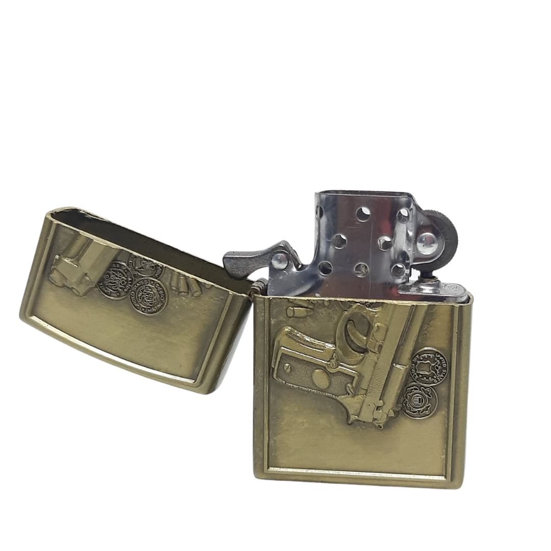 Encendedor tipo zippo dorado